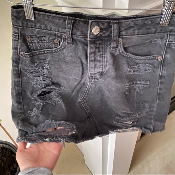 AMERICAN EAGLE Black Distressed Denim Mini Skirt - Picture 4 of 9